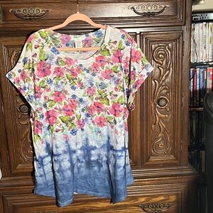Time and Tru Floral Ombre Short Sleeve Top